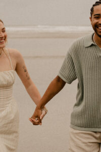 Oregon coast engagement session shot by Ronny and Rene.