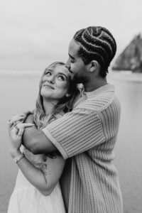 Oregon coast engagement session shot by Ronny and Rene.